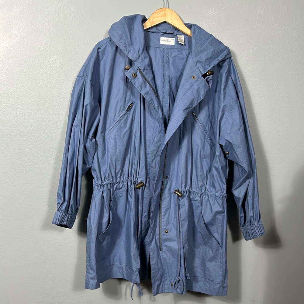 Van Heusen Lilac Parka Utility Hooded Drawstring Waist Coat size L- gently used